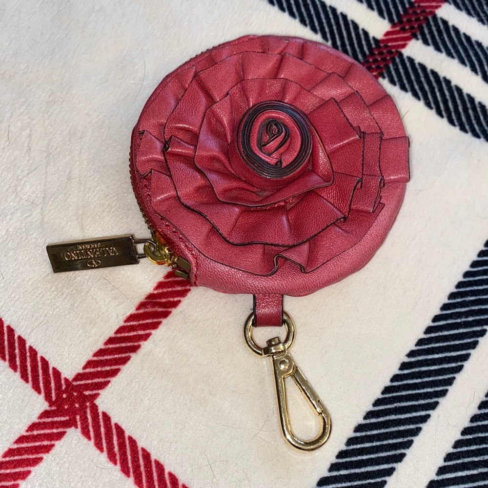 Valentino Garavani Vintage Leather Rose Pouchette